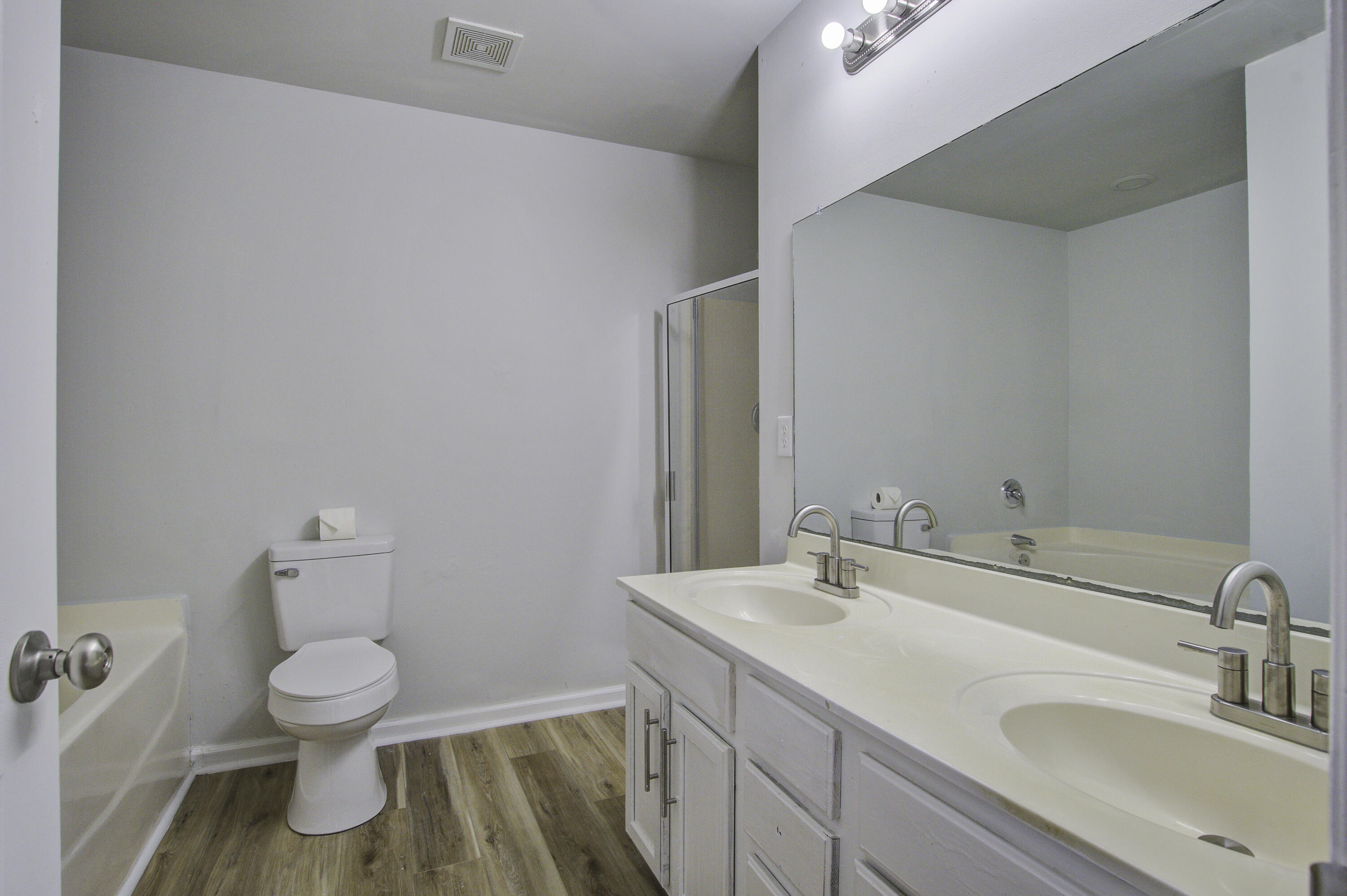 118 Malibu Road Summerville, SC 29483 - Photo 12 of 31 118 (11)