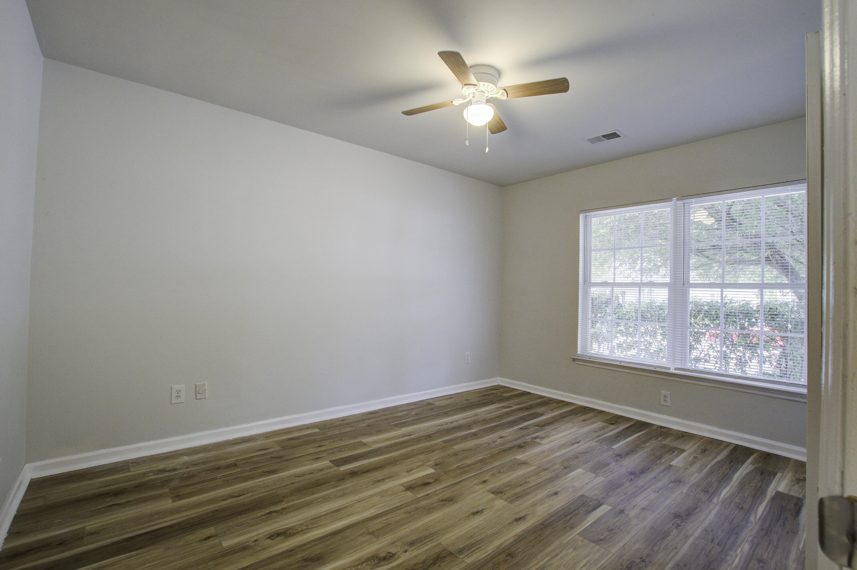 118 Malibu Road Summerville, SC 29483 - Photo 16 of 31 118 (15)