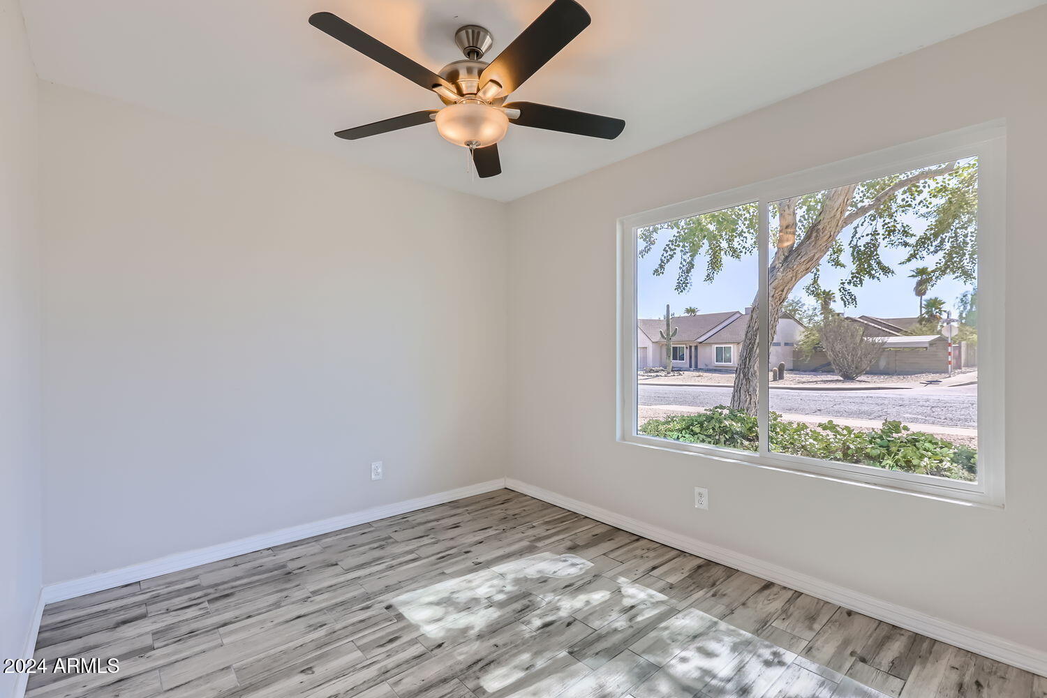 1338 East Utopia Road Phoenix, AZ 85024 - Photo 18 of 21 Gallery Image 18