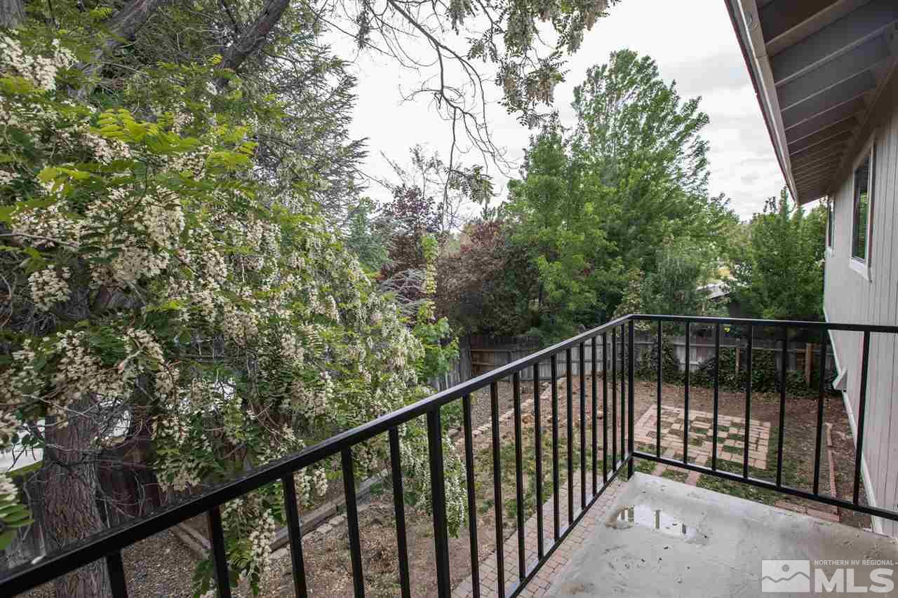 885 Twin Pines Road Reno, NV 89509 - Photo 25 of 25 a view of a balcony with a pot
