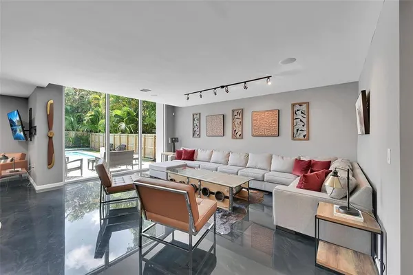 $14,500 | 640 Northeast 17th Way, Fort Lauderdale, FL 33304
