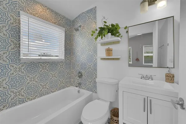 $14,500 | 640 Northeast 17th Way, Fort Lauderdale, FL 33304