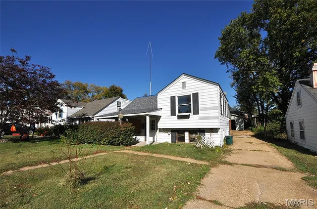 $69,900 | 9509 Harold Drive, St. Louis, MO 63134