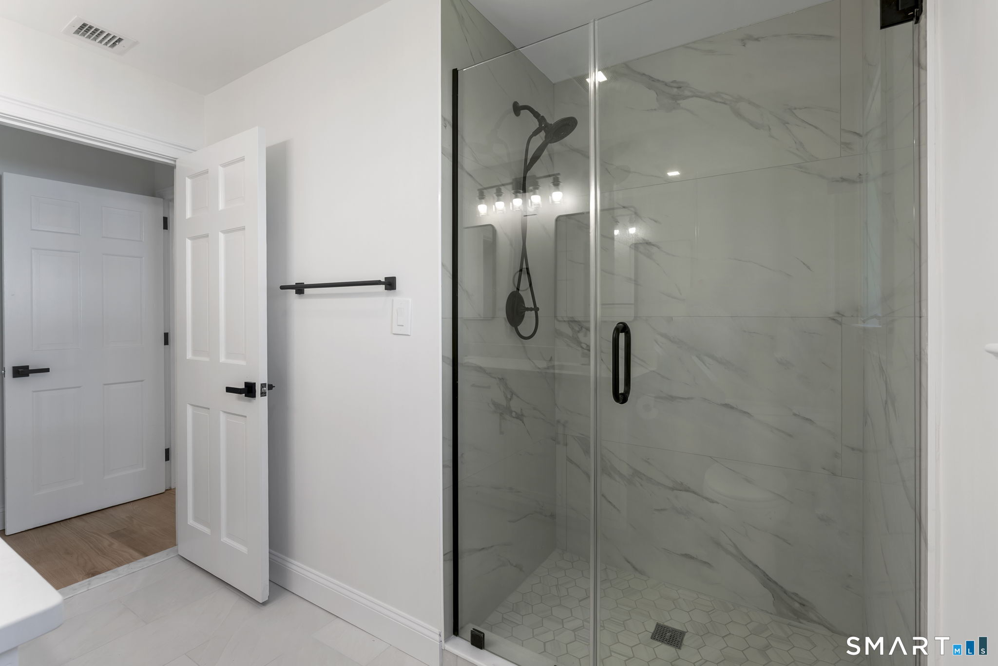 61 Flagg Road West Hartford, CT 06117 - Photo 29 of 39 Primary bathroom