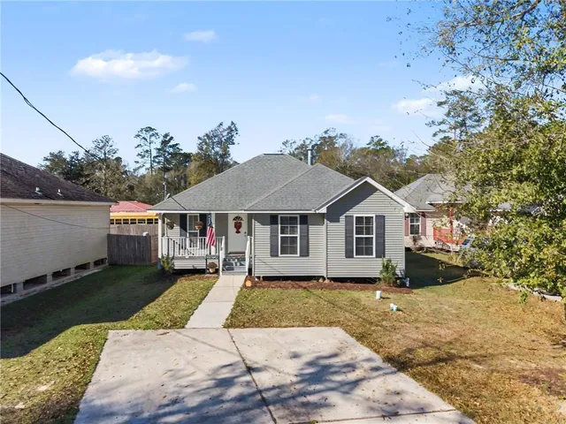 $199,900 | 28620 Berry Todd Road, Lacombe, LA 70445