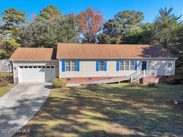 $375,000 | 1129 Davis Sound Lane, Wilmington, NC 28409