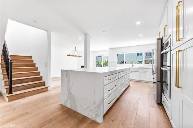 $1,425,000 | 19315 Brooktrail Lane, Huntington Beach, CA 92648