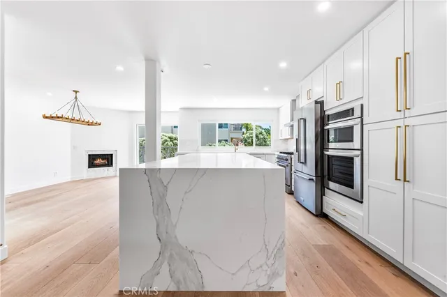 $1,425,000 | 19315 Brooktrail Lane, Huntington Beach, CA 92648