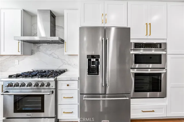 $1,425,000 | 19315 Brooktrail Lane, Huntington Beach, CA 92648