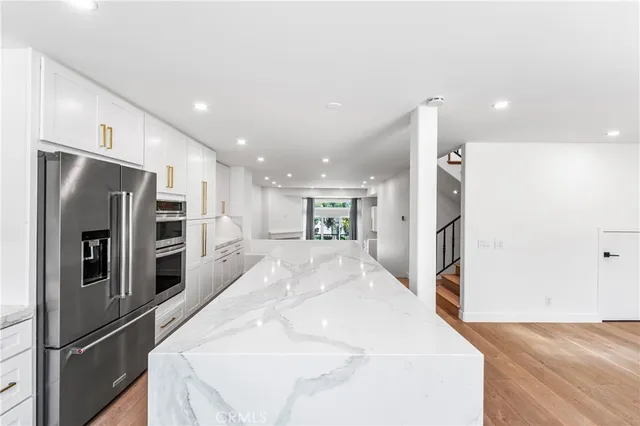 $1,425,000 | 19315 Brooktrail Lane, Huntington Beach, CA 92648