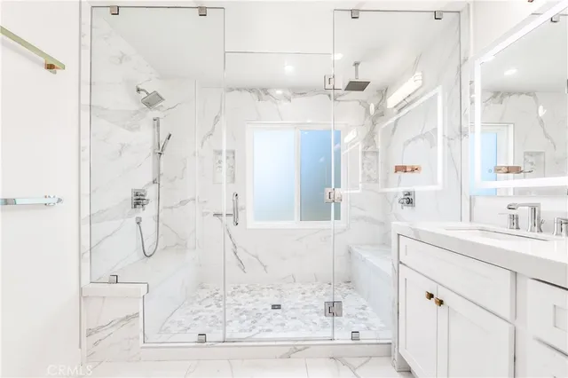 $1,425,000 | 19315 Brooktrail Lane, Huntington Beach, CA 92648