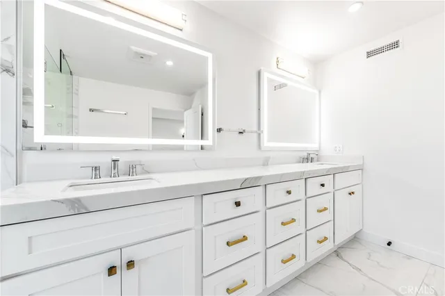 $1,425,000 | 19315 Brooktrail Lane, Huntington Beach, CA 92648