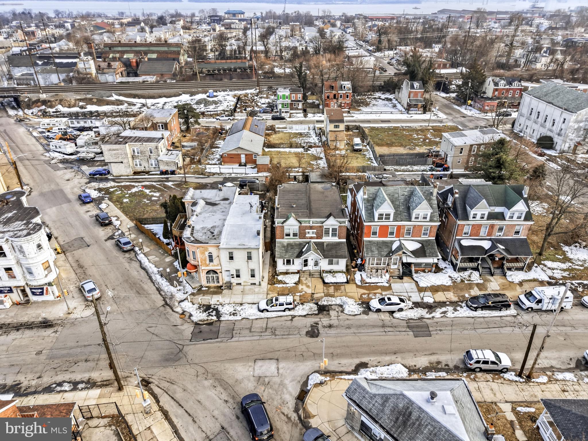 507 West 7th Street Chester, PA 19013 - Photo 2 of 2 a view of a city