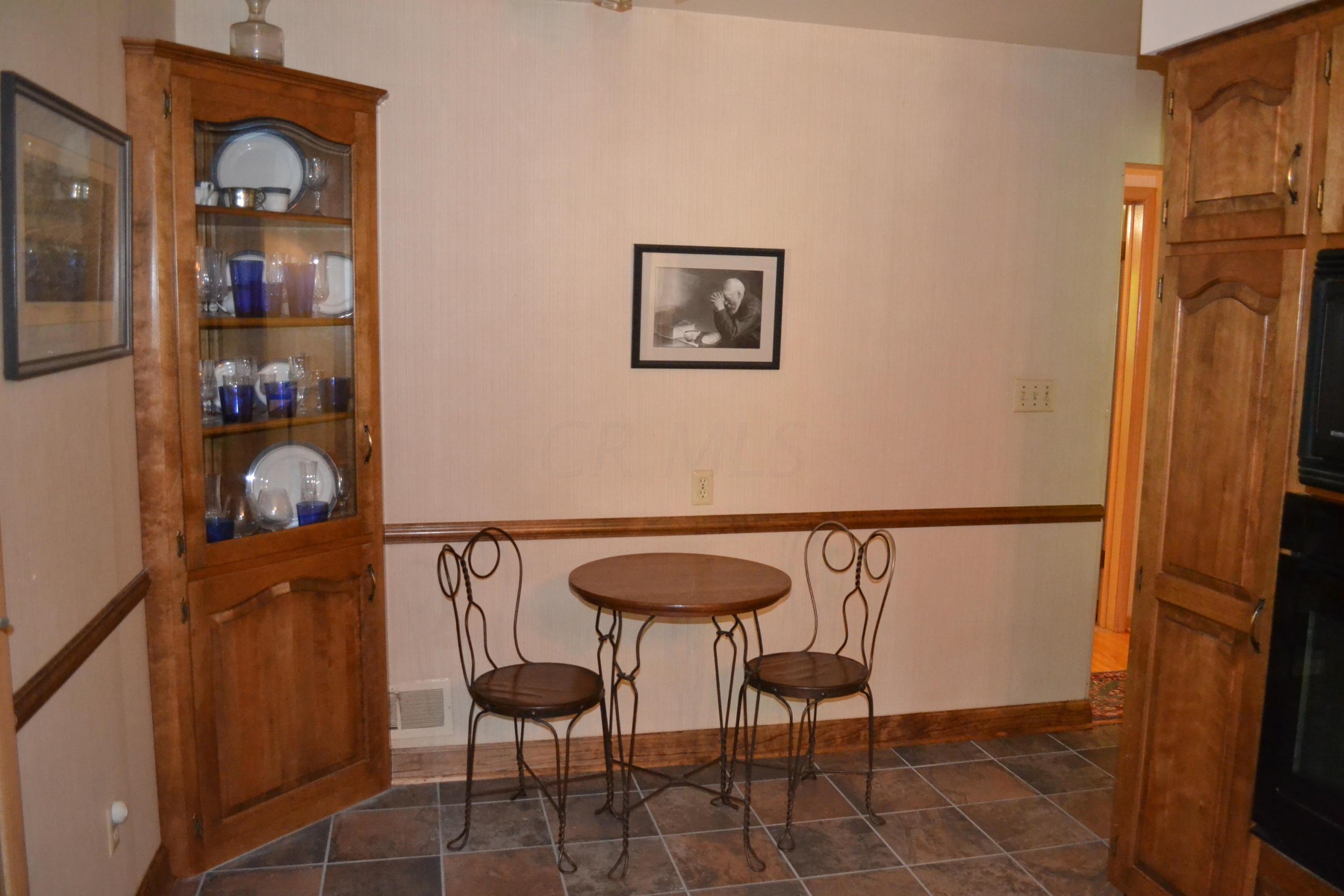 1335 Kirkley Road Upper Arlington, OH 43221 - Photo 20 of 43