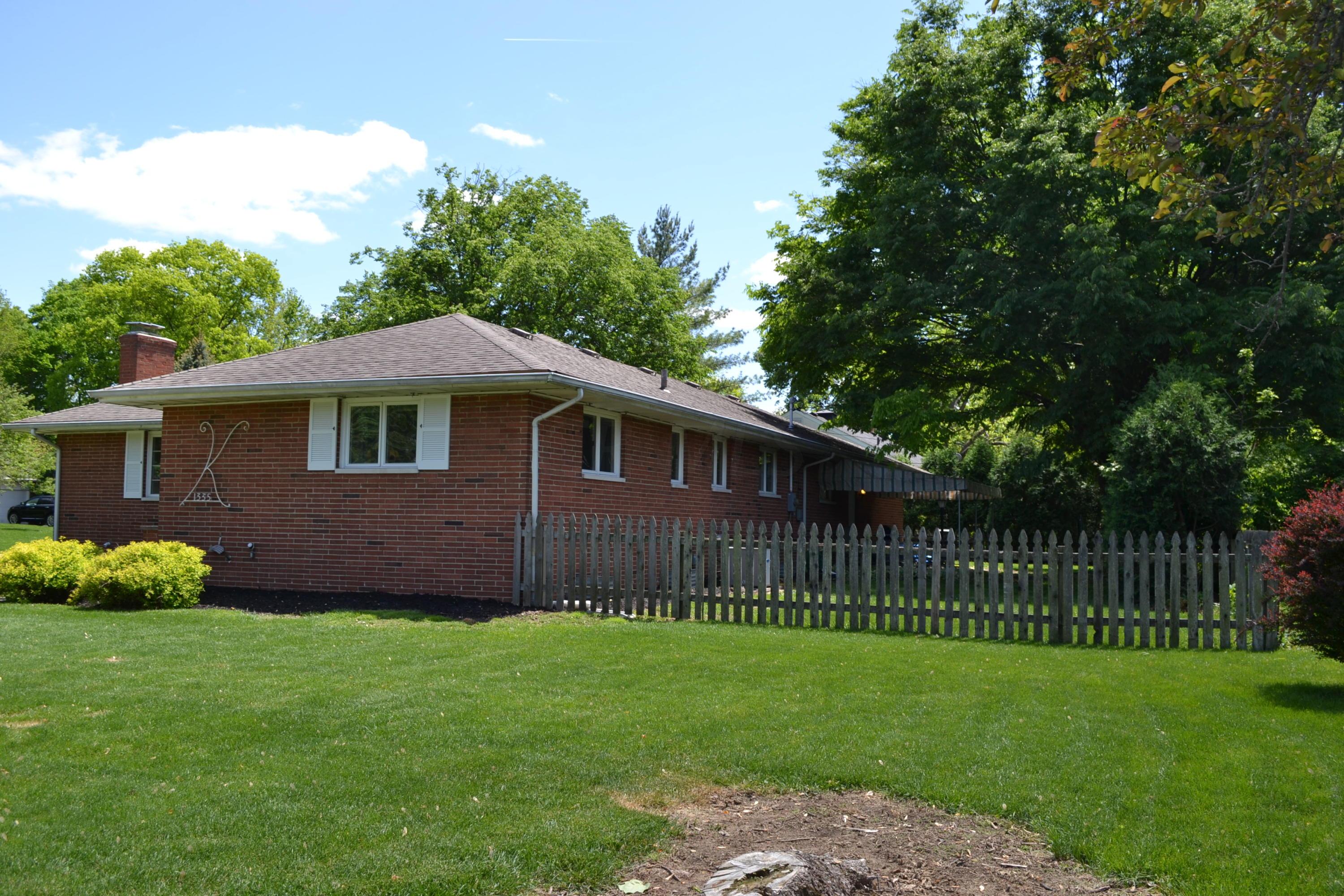 1335 Kirkley Road Upper Arlington, OH 43221 - Photo 5 of 43
