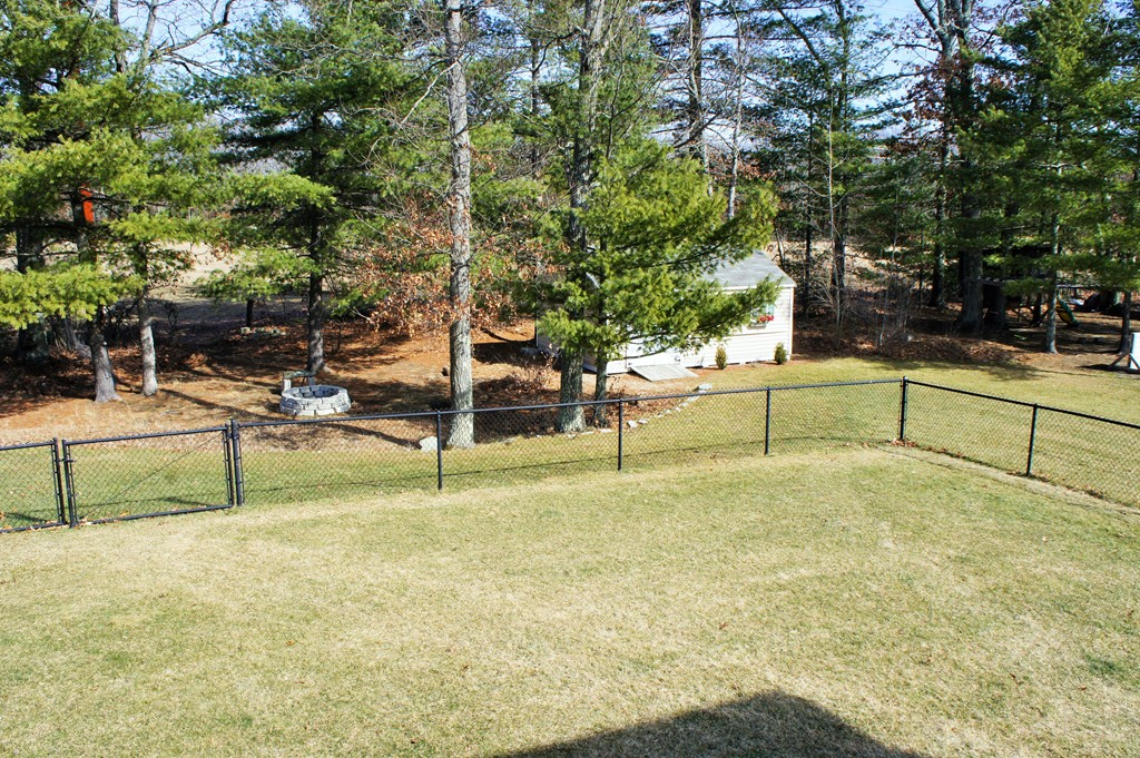 64 Cart Path Road Dracut, MA 01826 - Photo 6 of 26 Gallery Image 6