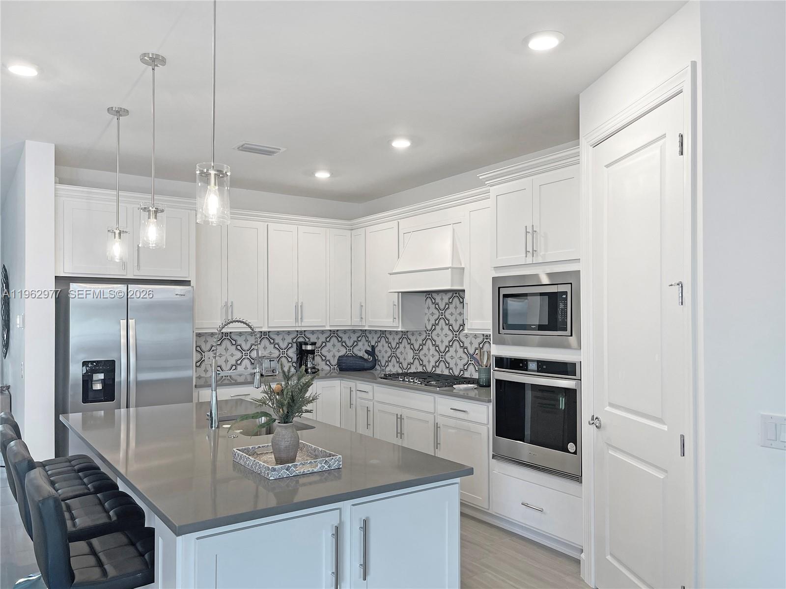 2057 Yellowfin Circle Naples, FL 34114 - Photo 7 of 22