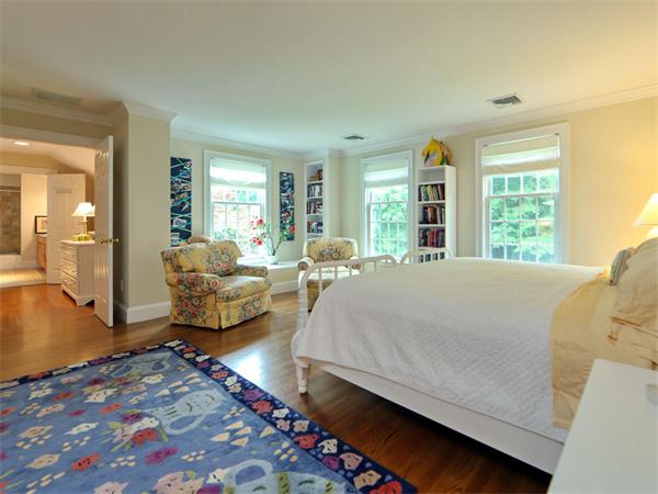 7 Lowerfield Road Weston, MA 02493 - Photo 11 of 18
