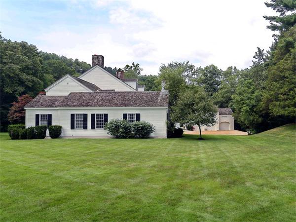 7 Lowerfield Road Weston, MA 02493 - Photo 15 of 18