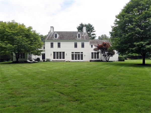 7 Lowerfield Road Weston, MA 02493 - Photo 16 of 18