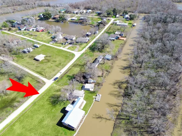 $199,000 | 398 River Oaks Drive, Trinity, TX 75862