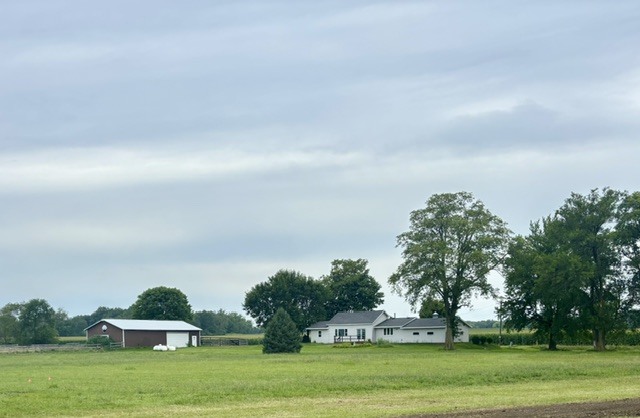 8295 Hurd Road Erie, IL 61250 - Photo 3 of 32 Gallery Image 3