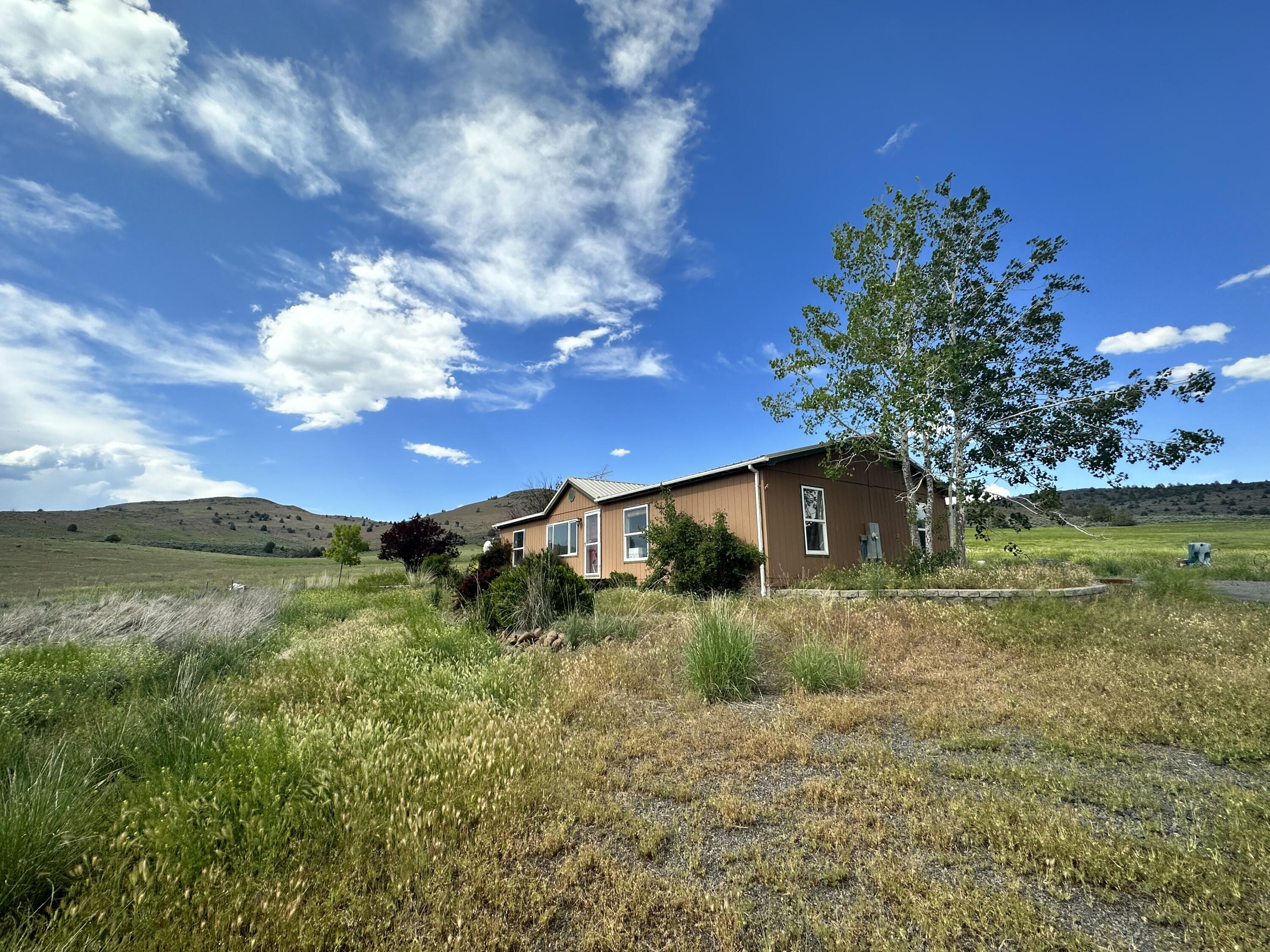 3223 Lower Lake Road Klamath Falls, OR 97603 - Photo 25 of 38 IMG_1228