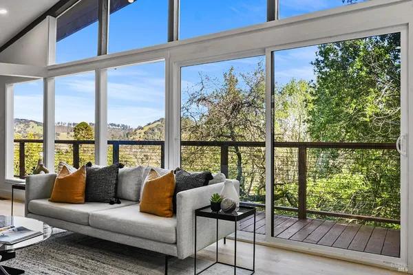 $939,000 | 723 Redwood Road, San Anselmo, CA 94960