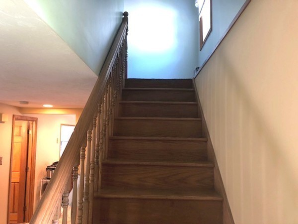 15 Primrose Road Billerica, MA 01821 - Photo 3 of 26 a view of entryway