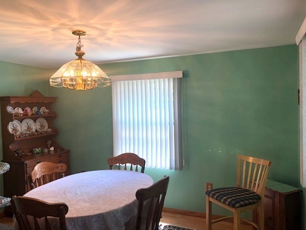 15 Primrose Road Billerica, MA 01821 - Photo 10 of 26 a dining room with furniture and window