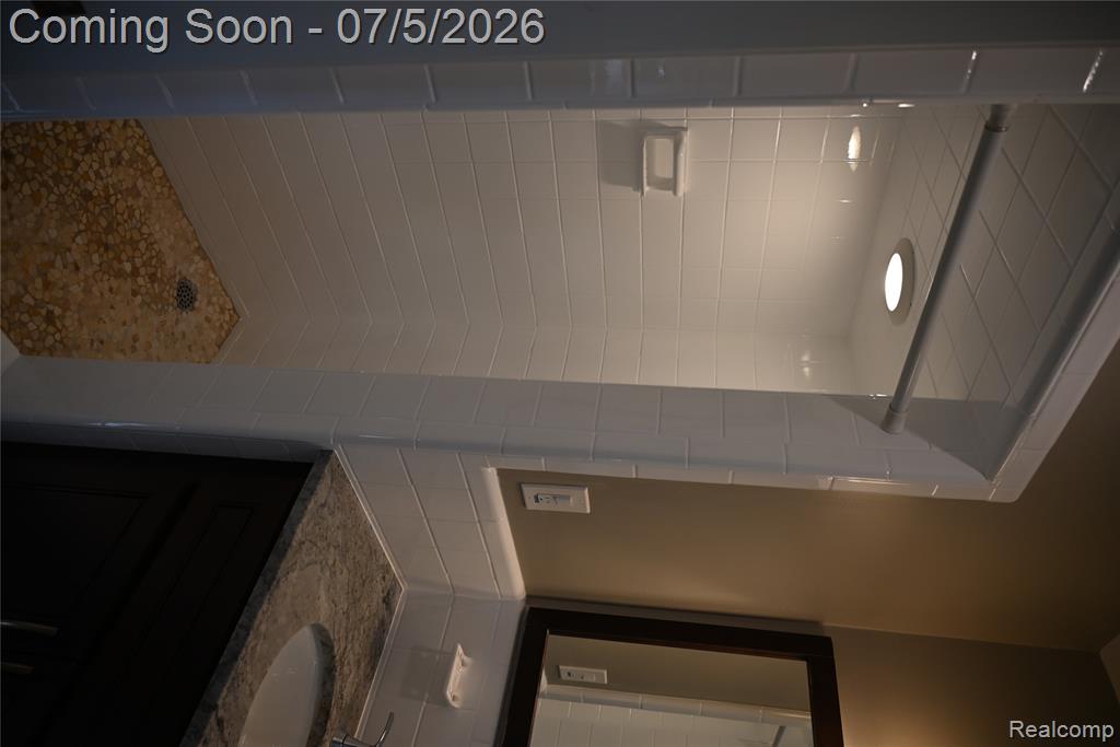 917 South Reading Road Bloomfield Hills, MI 48304 - Photo 36 of 41