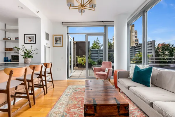 $7,500 | 310 West 52nd Street, Unit 7H | Hell's Kitchen