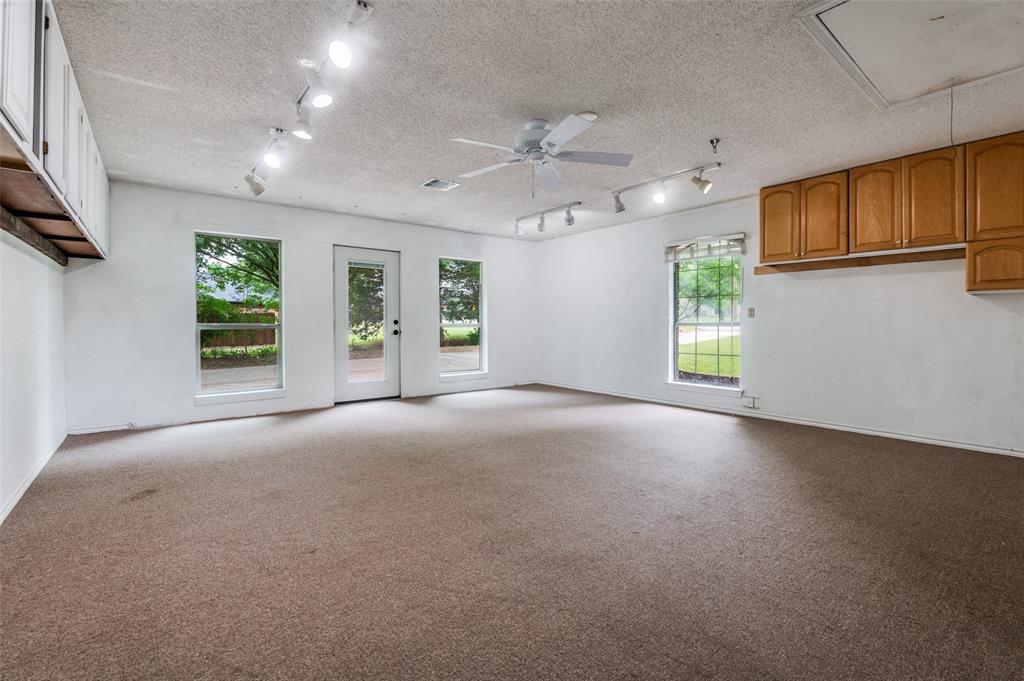 3470 Oak Tree Lane Midlothian, TX 76065 - Photo 10 of 12