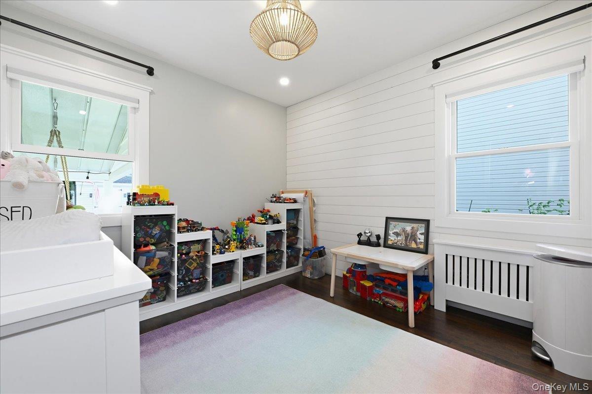 67 Raff Avenue Mineola, NY 11501 - Photo 15 of 30 Gallery Image 15