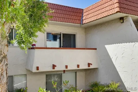 $333,000 | 8661 Lake Murray Boulevard, Unit 18, San Diego, CA 92119