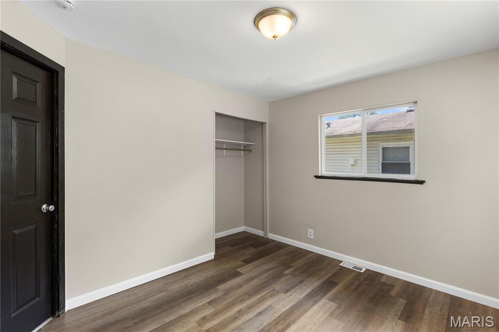 10417 Count Drive St. Louis, MO 63136 - Photo 11 of 19