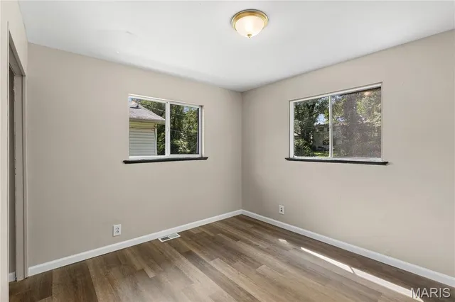 $1,150 | 10417 Count Drive, St. Louis, MO 63136