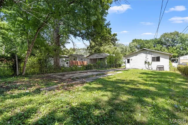 $1,150 | 10417 Count Drive, St. Louis, MO 63136