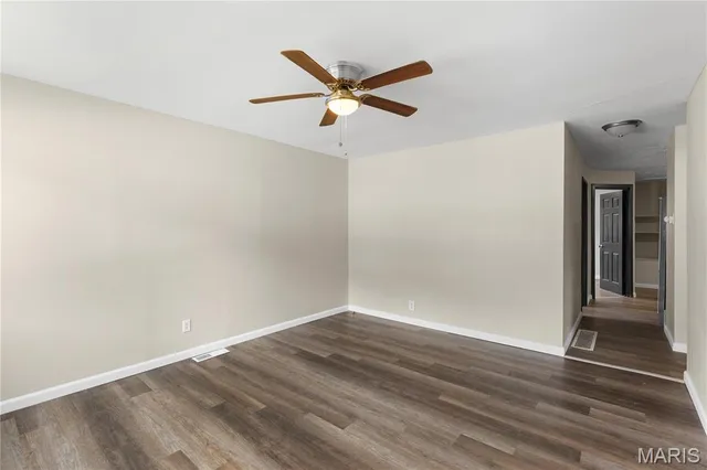 $1,150 | 10417 Count Drive, St. Louis, MO 63136