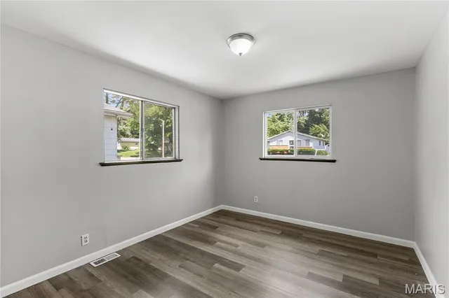 $1,150 | 10417 Count Drive, St. Louis, MO 63136