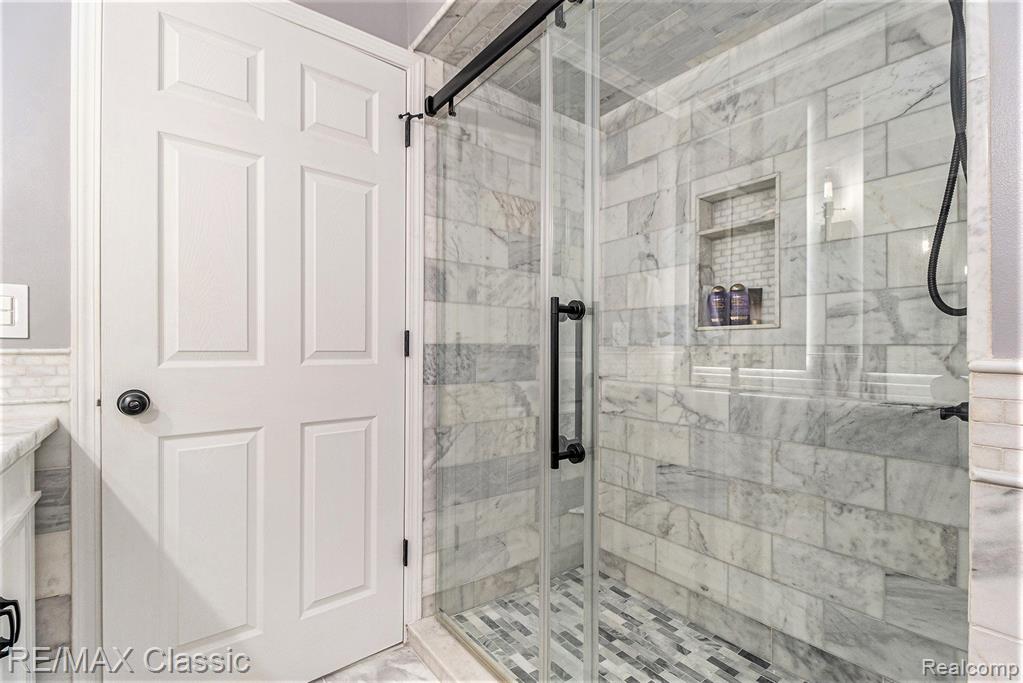 30447 Ridge Court New Hudson, MI 48165 - Photo 37 of 73
