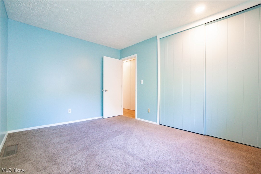 10806 Gate Post Road Strongsville, OH 44149 - Photo 18 of 33 Gallery Image 18