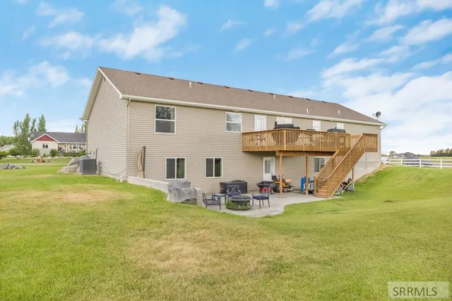$670,000 | 3703 337 North, Rigby, ID 83442