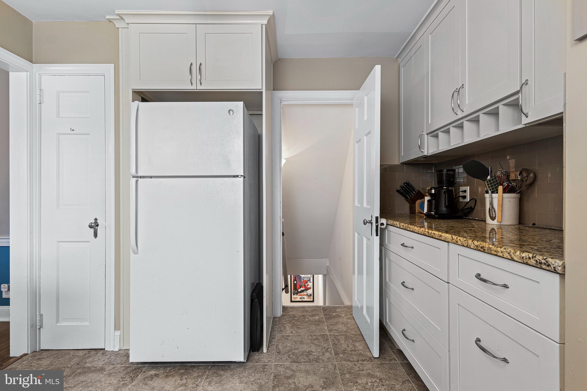 5040 Smithfield Road Drexel Hill, PA 19026 - Photo 12 of 49