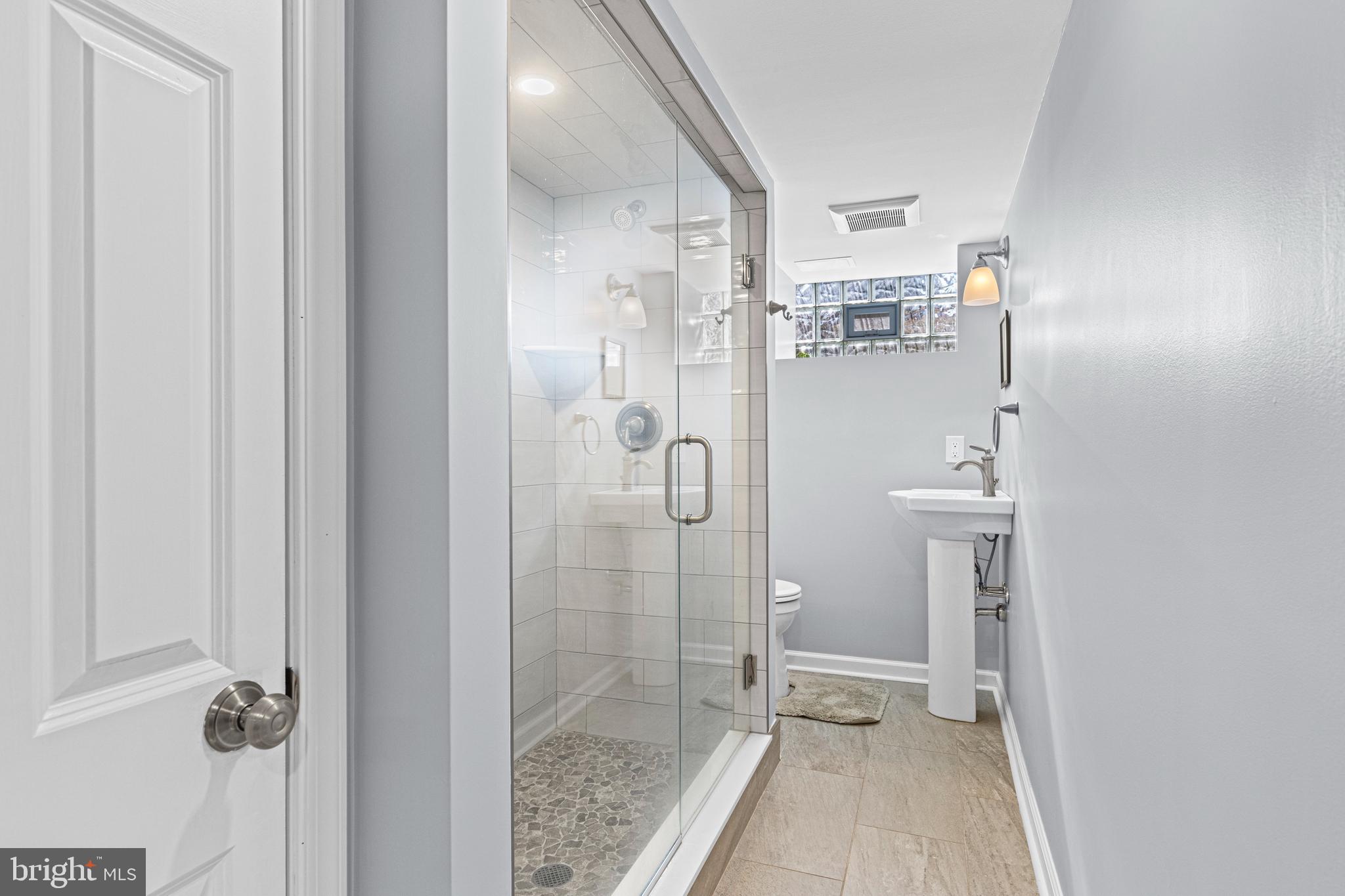 5040 Smithfield Road Drexel Hill, PA 19026 - Photo 28 of 49