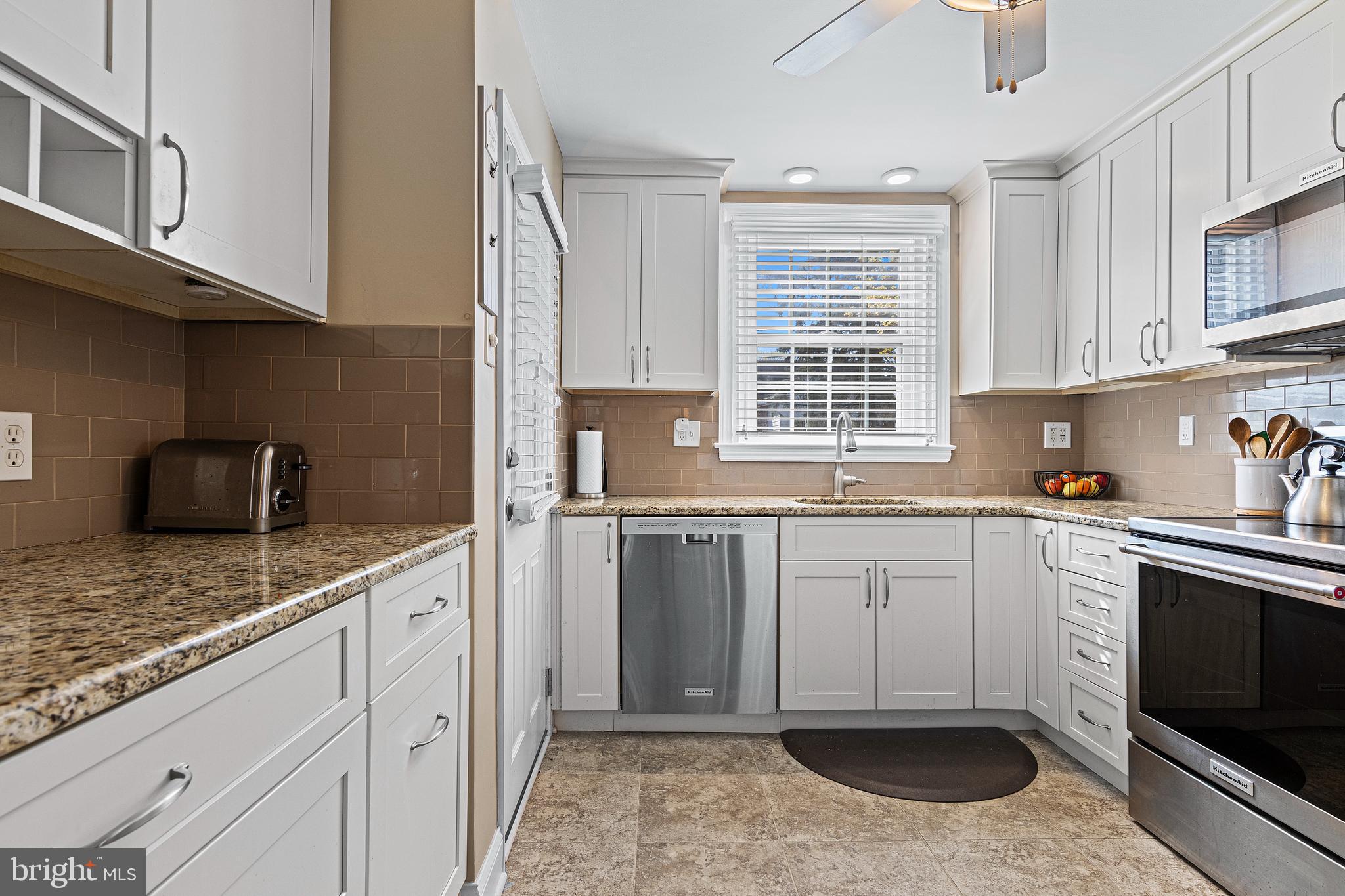 5040 Smithfield Road Drexel Hill, PA 19026 - Photo 9 of 49