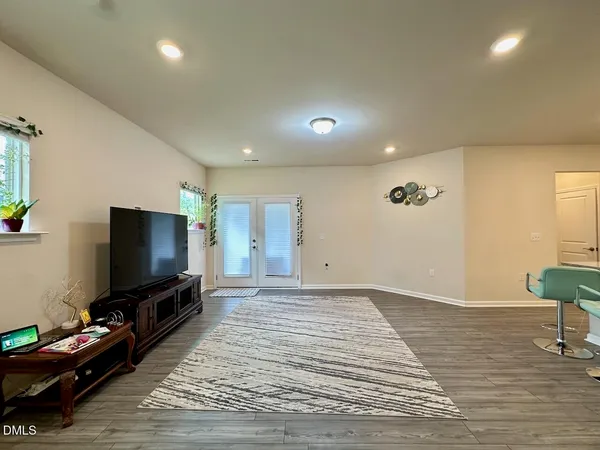 $2,300 | 5725 Agrinio Way, Raleigh, NC 27603