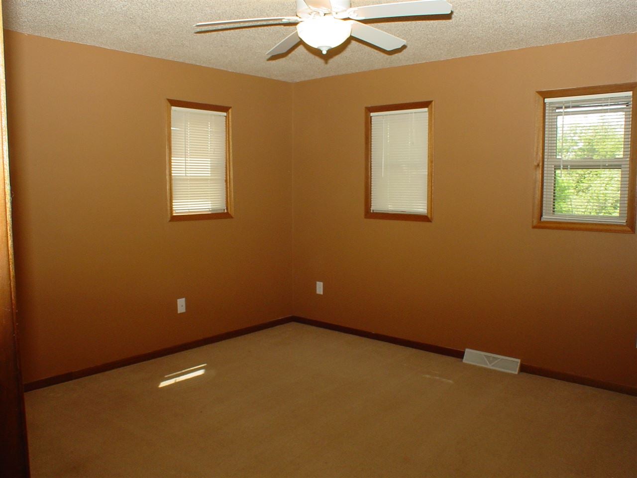 151 1/2 West 3rd Street Riverside, IA 52327 - Photo 15 of 22 Gallery Image 15