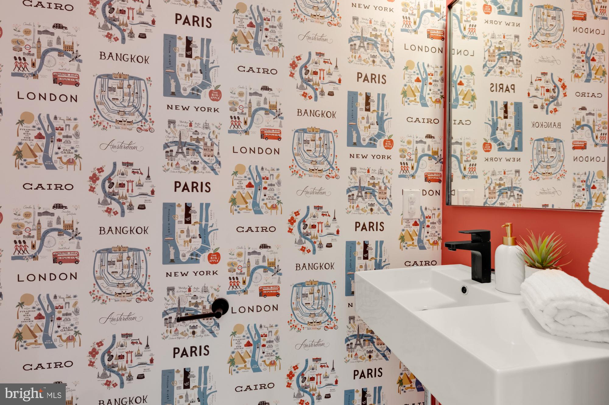 419 Independence Avenue Southeast Washington, DC 20003 - Photo 15 of 32 a bathroom with a sink and a bathtub