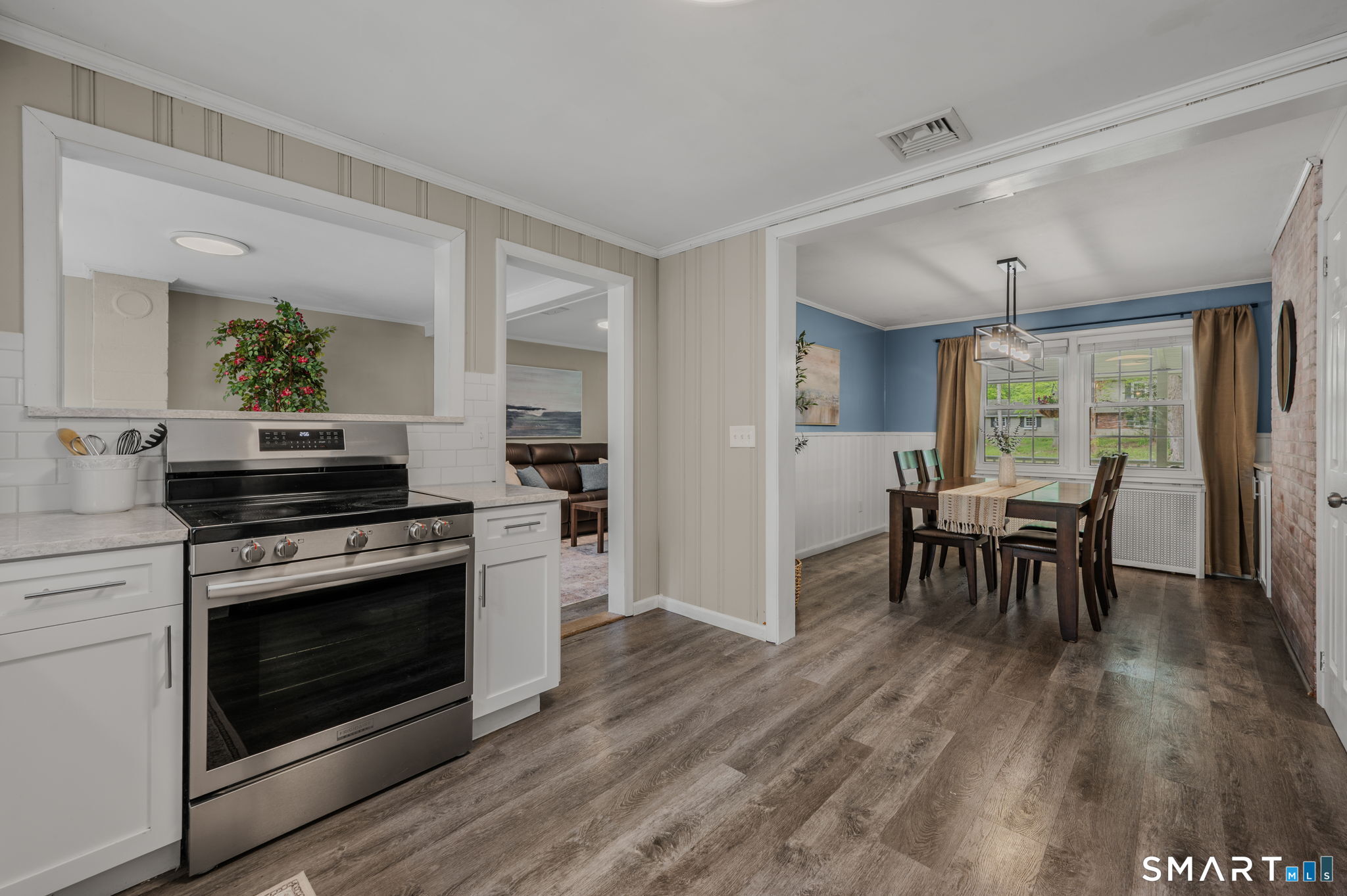 65 Flat Iron Road Guilford, CT 06437 - Photo 13 of 40